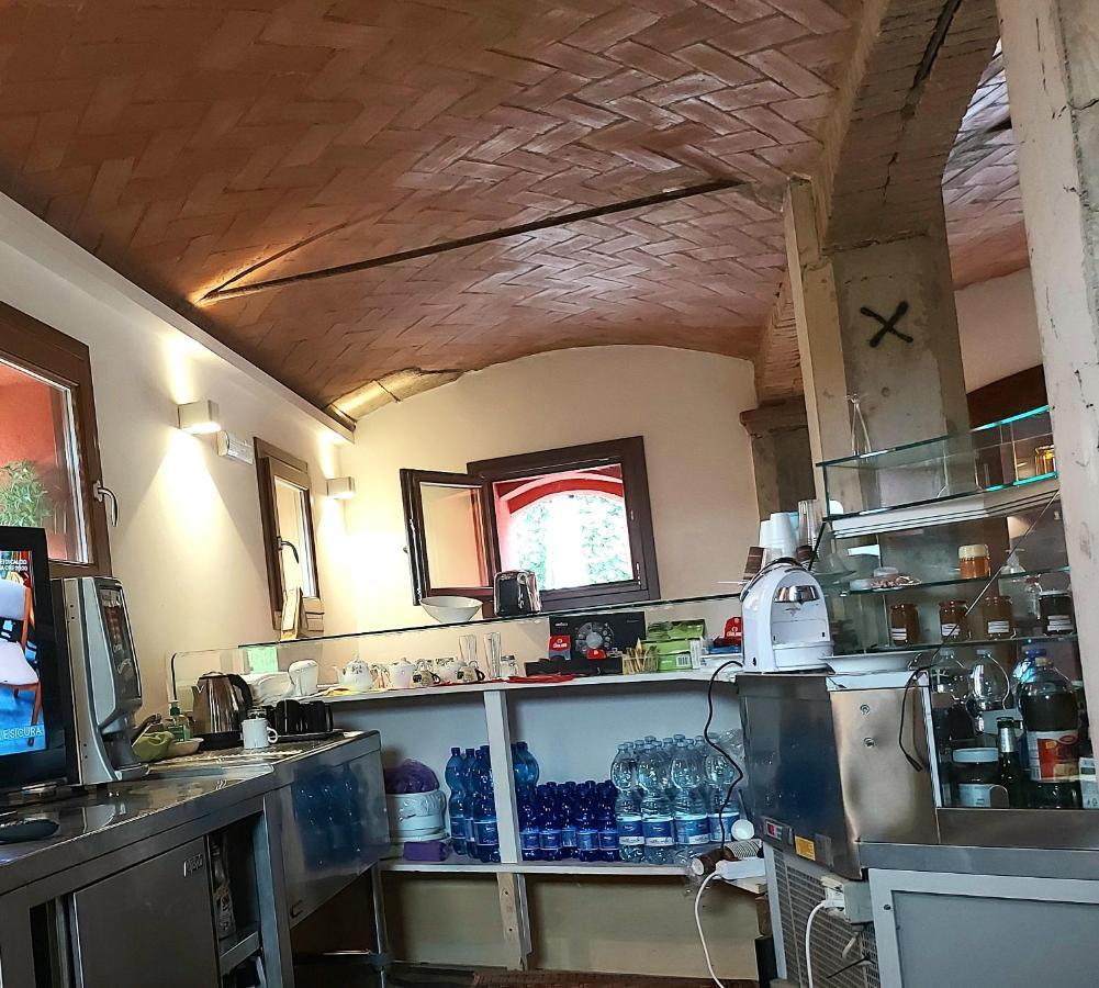 Agriturismo Azienda Agricola Ferrari M.Rita Pozza エクステリア 写真